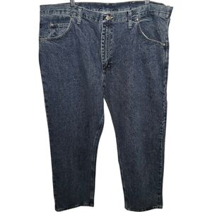 NWT Men's Wrangler Relaxed Fit Straight U-Shaped Jeans